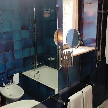 Отель Terrace House 2*