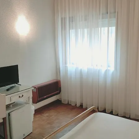 Terrace House Отель Брага