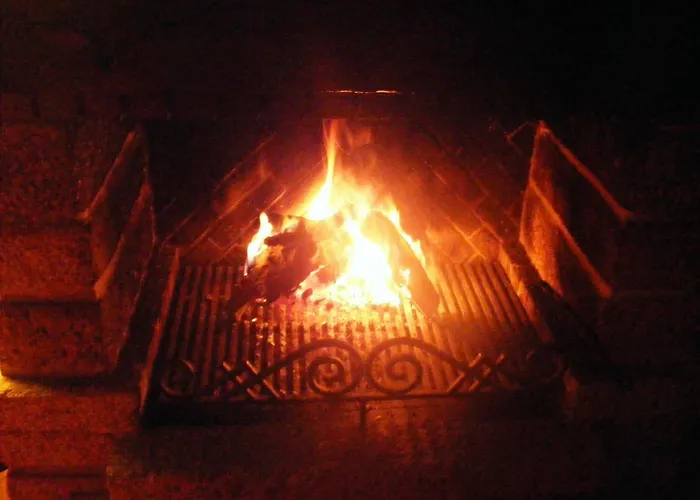 Terrace House فندق 2*